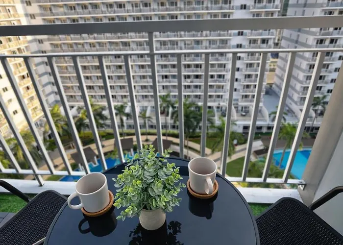 Shell Residences Near Moa & Naia By Cloud White * 马尼拉